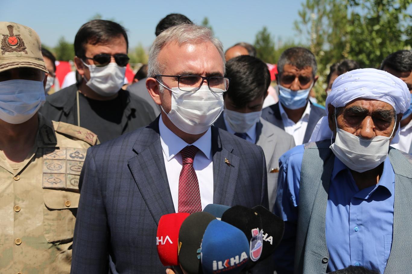 Münir Karaloğlu